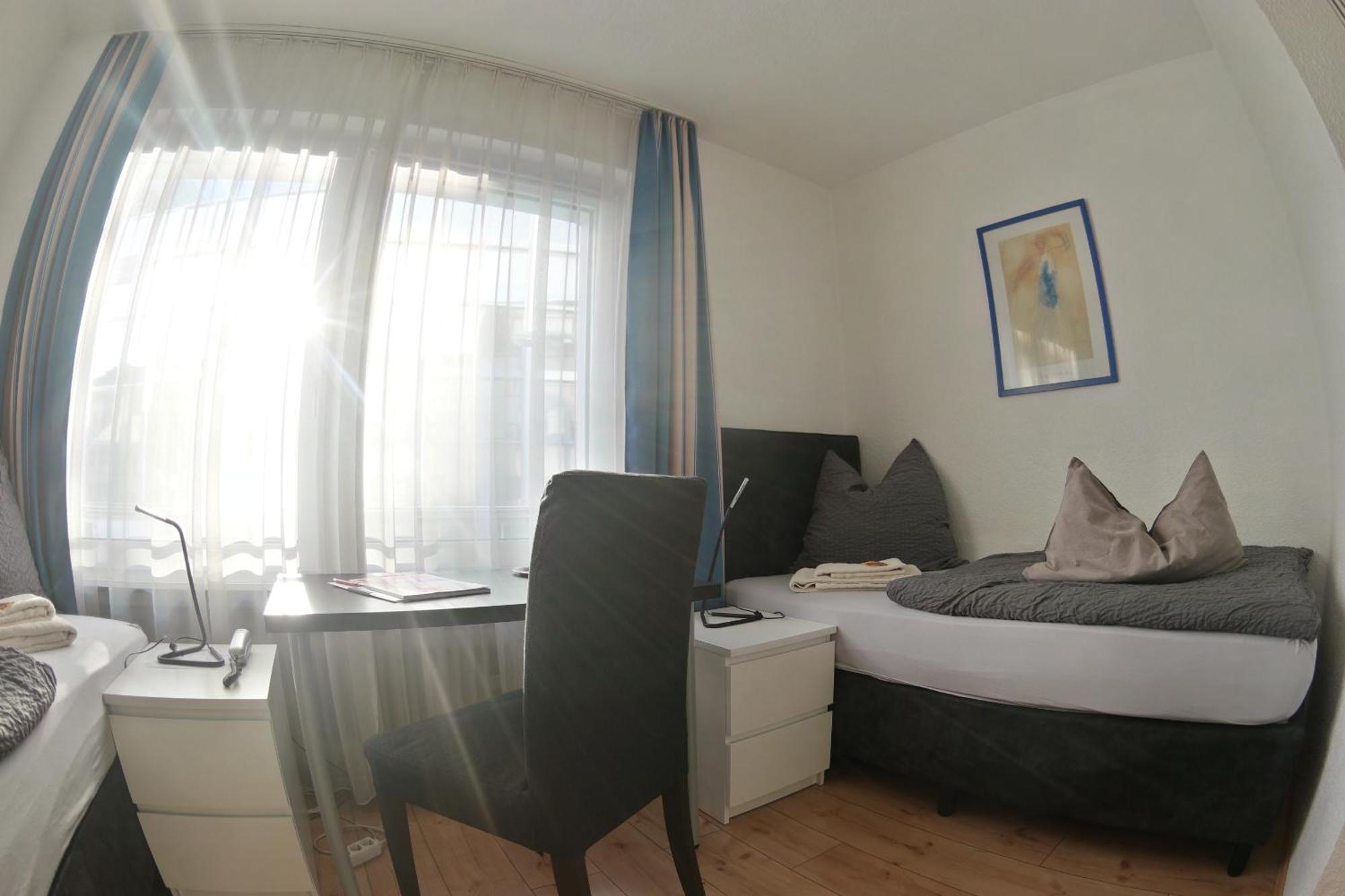 Hotel Merlin Garni Köln Zimmer foto